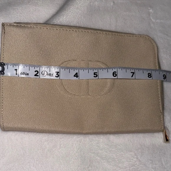 Dior Beige Cosmetic Pouch - Picture 7 of 8